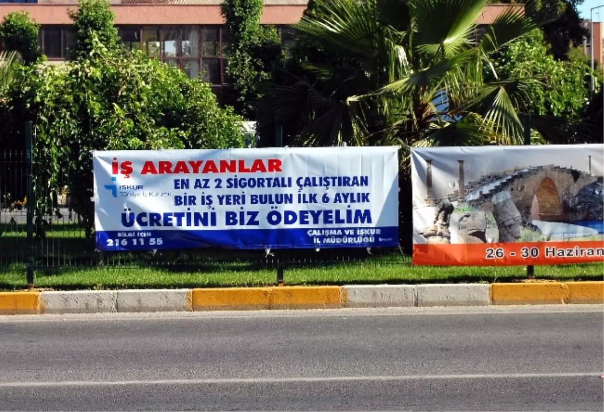 İşkur, Desteklerini Açık Hava Reklamları ile Tanıtıyor