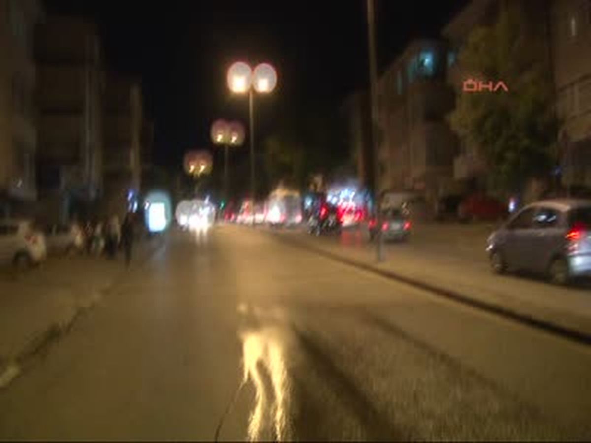 Taksim Meydanı\'ndaki Karanfilli Anmaya Polis Müdahalesi Ankara\'da Protesto Edildi