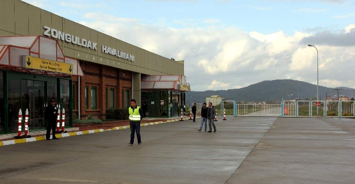 Zonguldak Valiliği\'nden Havaalanı Açıklaması