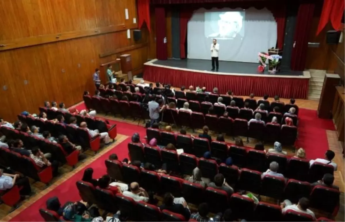 Afyonkarahisar\'da Sezai Karakoç Gecesi