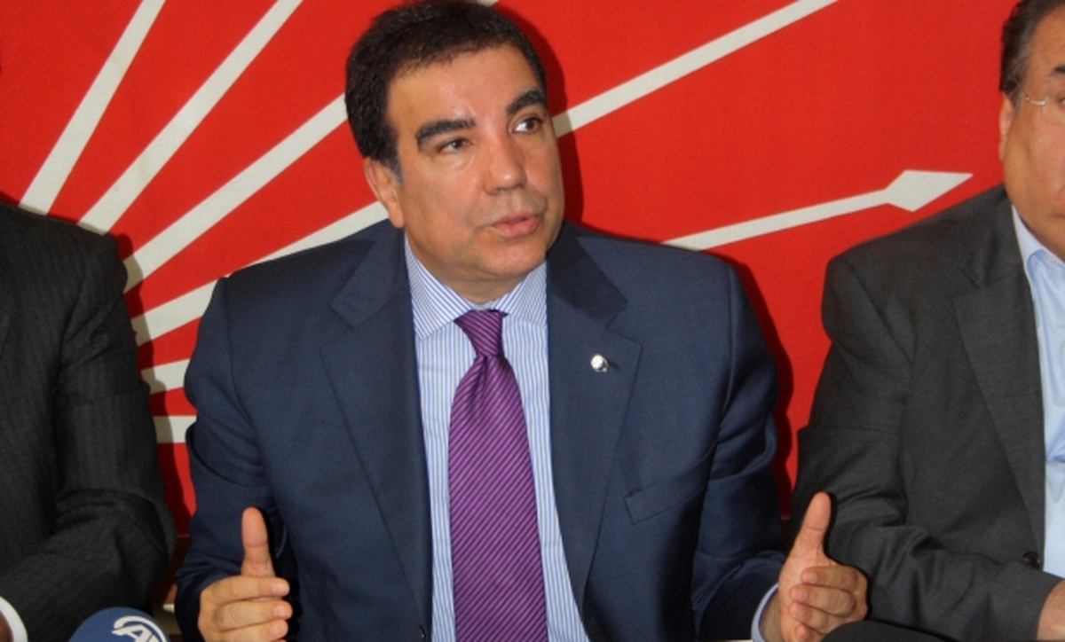 Arınç\'ın "Köyde Muhtar Bile Yapmazlar" Sözleri
