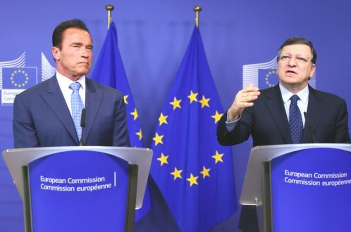 Arnold Schwarzenegger\'den Brüksel\'e Sürdürülebilir Enerji Desteği