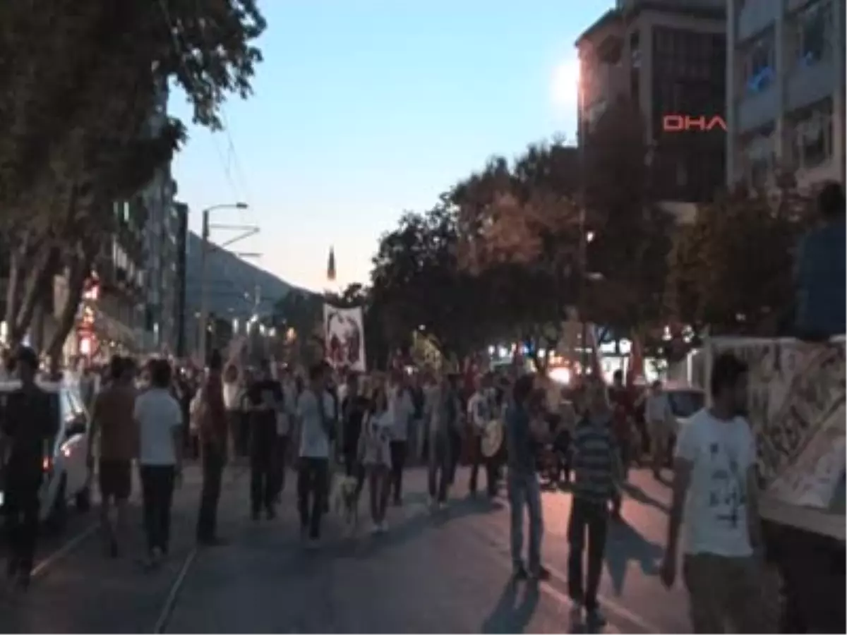 Bursa\'da Gezi Parkı Protestosu