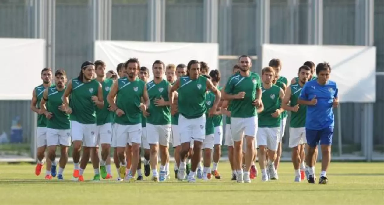 Bursaspor\'da Şamil Çinaz Sürprizi