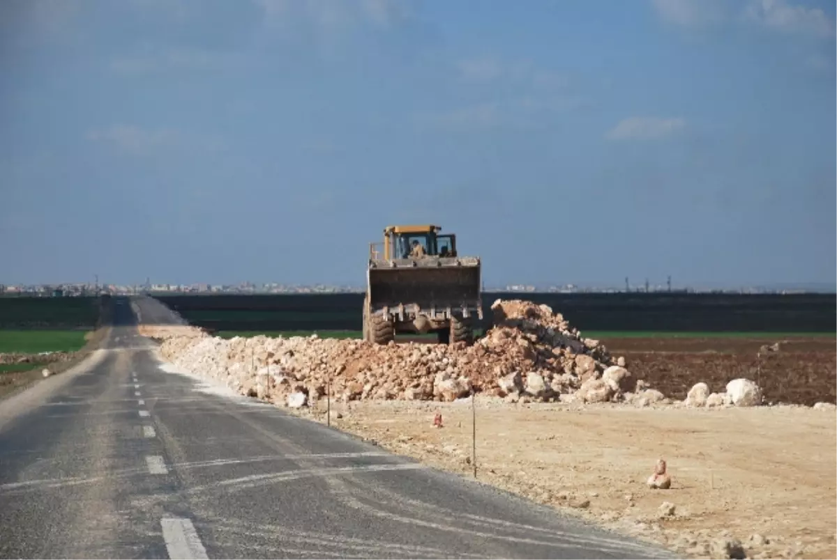 Ceylanpınar-Viranşehir Karayolunda Yol Çalışması