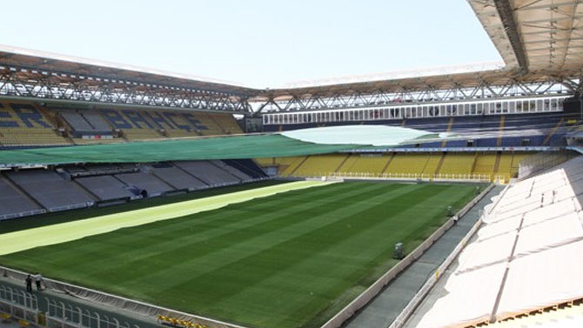 Fb Şükrü Saracoğlu Stadı\'ndaki Yenileme Çalışmaları Sürüyor