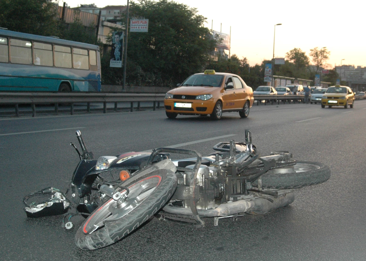 İzmit\'te Motosiklet Kazası