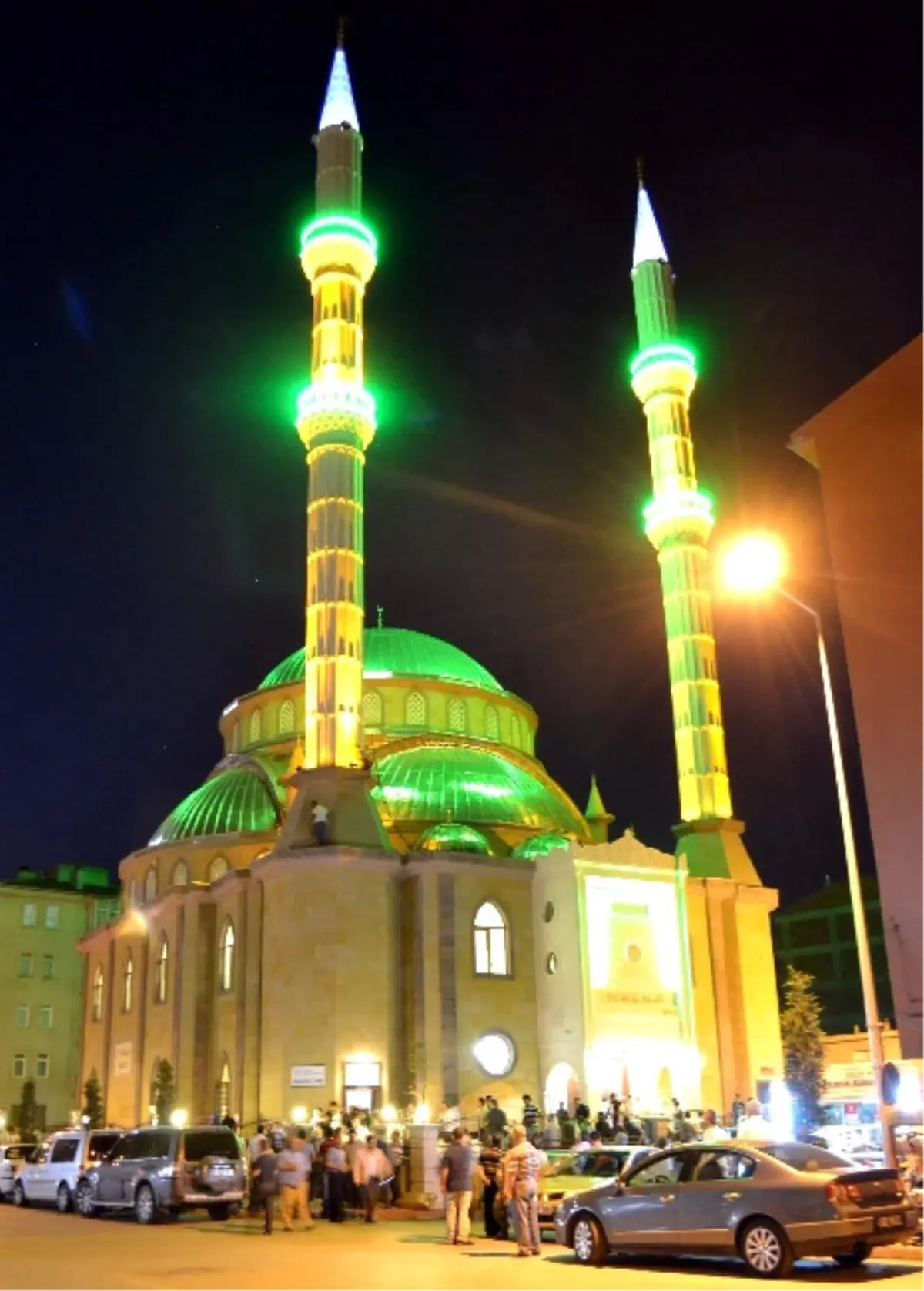 Kendirli Camii Kandil Gecesinde Cemaatine Kavuştu