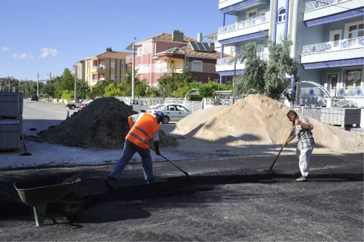 Kenzi Caddesinde Asfaltlama Çalışmaları