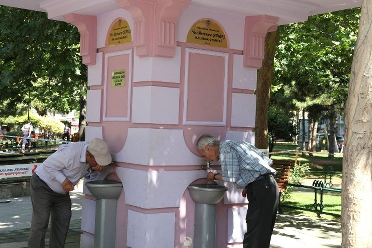 Odunpazarı Belediyesi\'nden Yaz Günlerinde Serinletici Hizmet