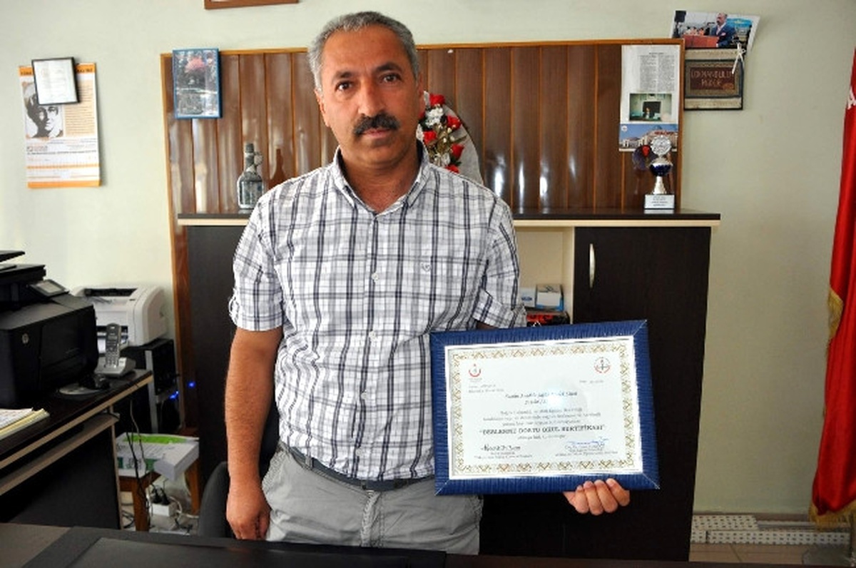 Sağlık Meslek Lisesi Beslenme Dostu Okul Sertifikası Aldı