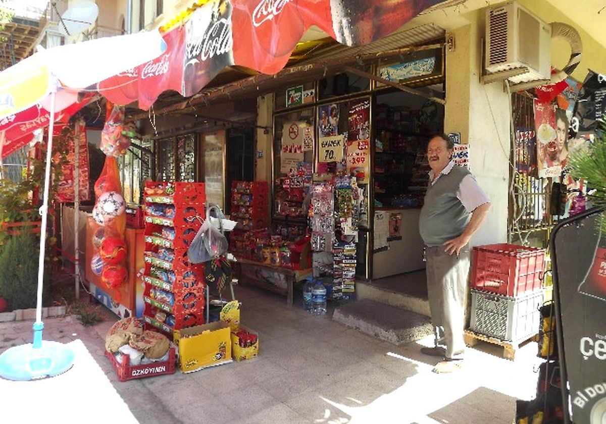 Seydişehir\'de Bakkaldan Hırsızlık