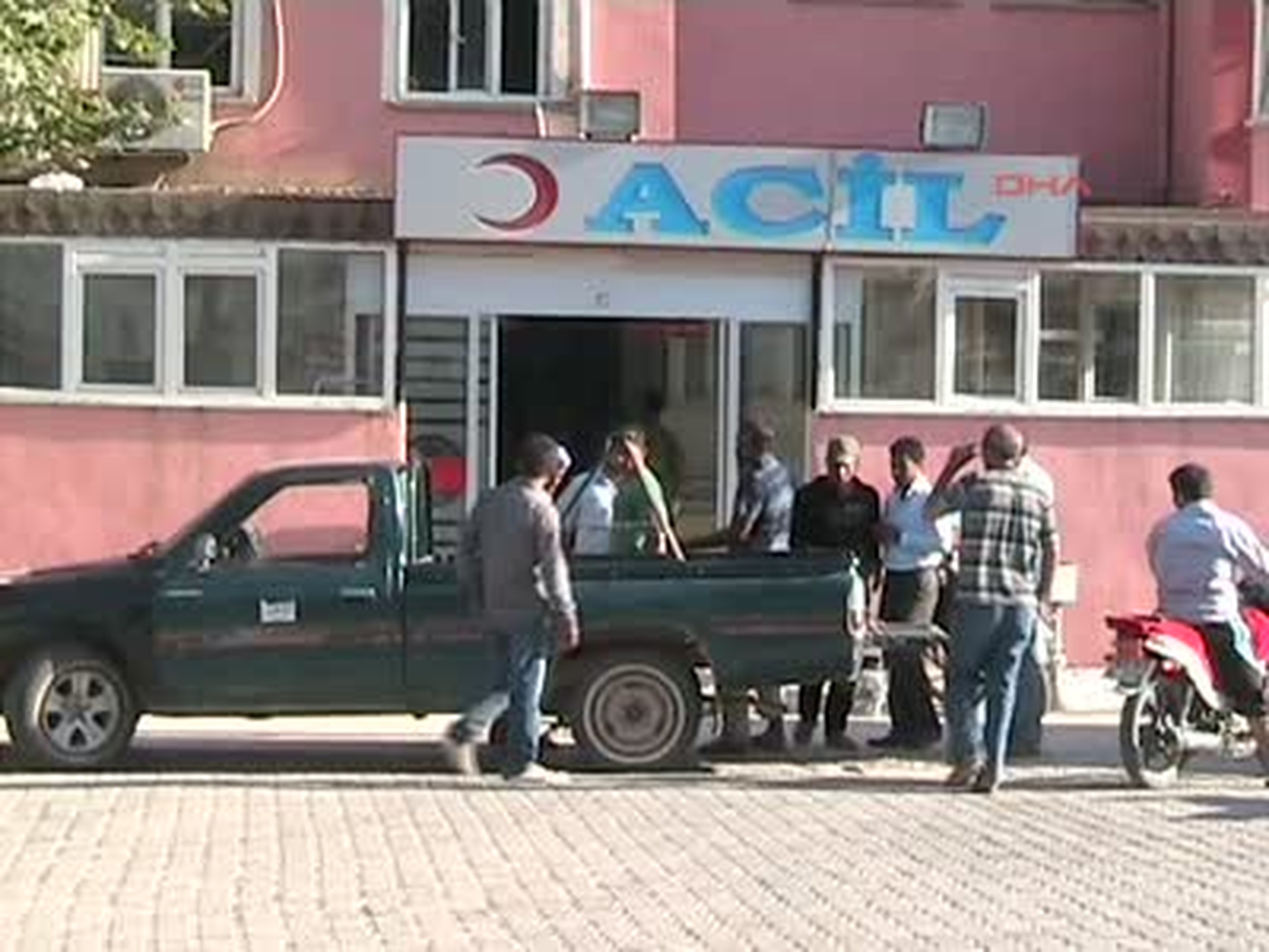 Suriyeli 2 Yaralı Akçakale\'ye Getirildi