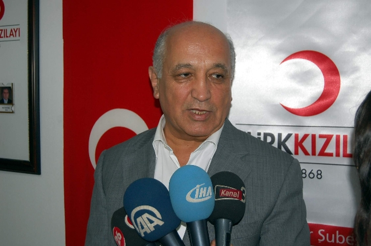 Türkiye\'ye Kamplar ve Kamplar Dışında 400 Bin Suriyeli Mülteci Var