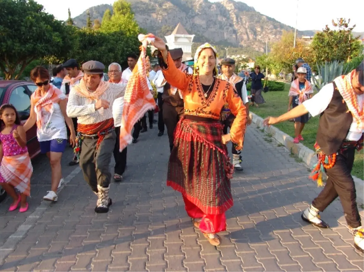 11. Göcek, Gürsu, Pırnaz Yayla Yürüyüşü Kortej ile Başladı