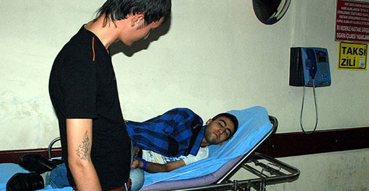 60 Kişi Tavuk Dönerden Zehirlendi