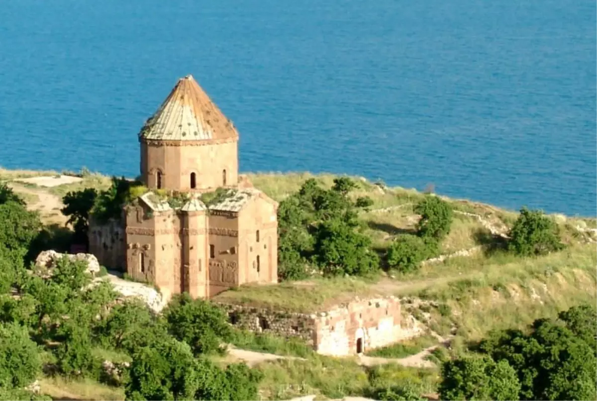 Akdamar Kilisesi\'nde İkinci Restorasyon