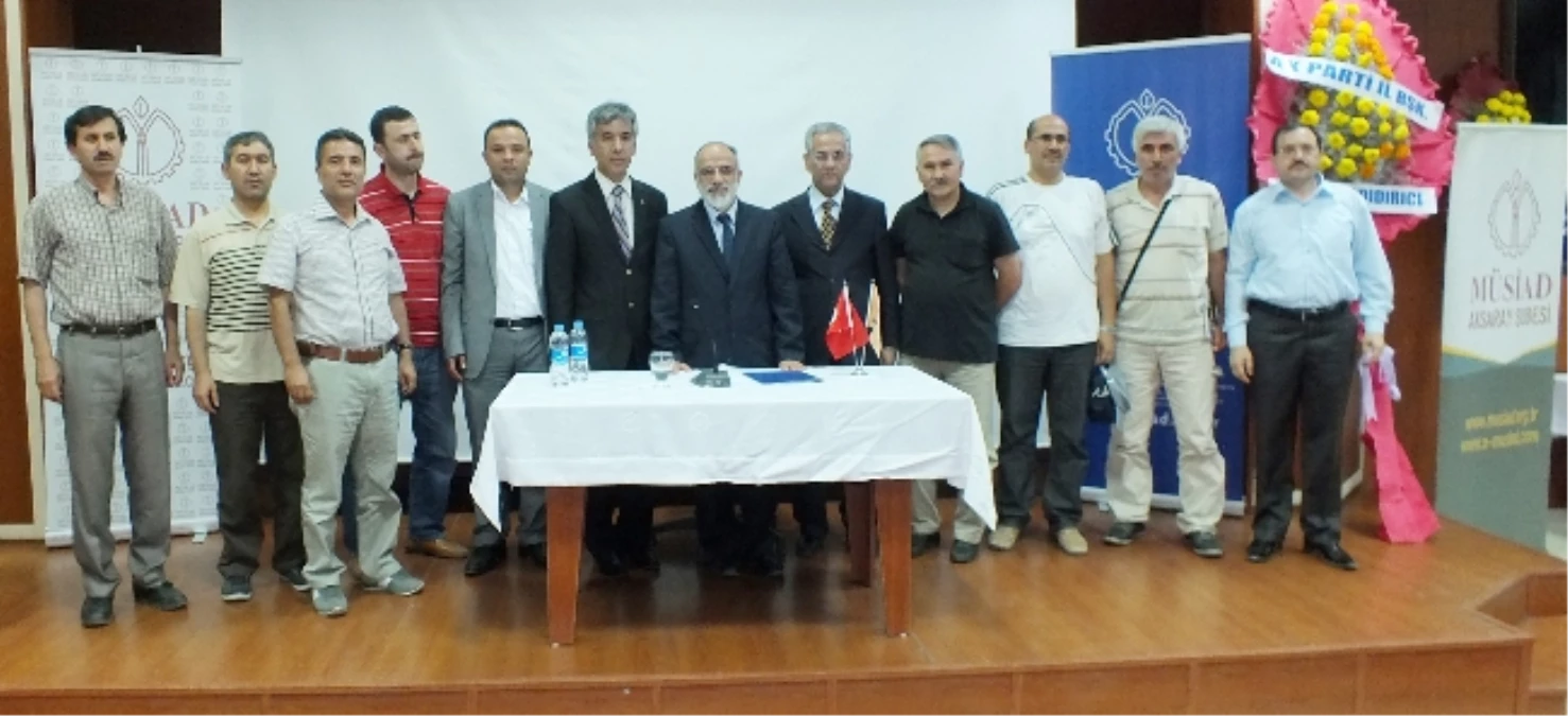 Aksaray\'da "Medeni Devlet Türkiye" Konulu Konferans