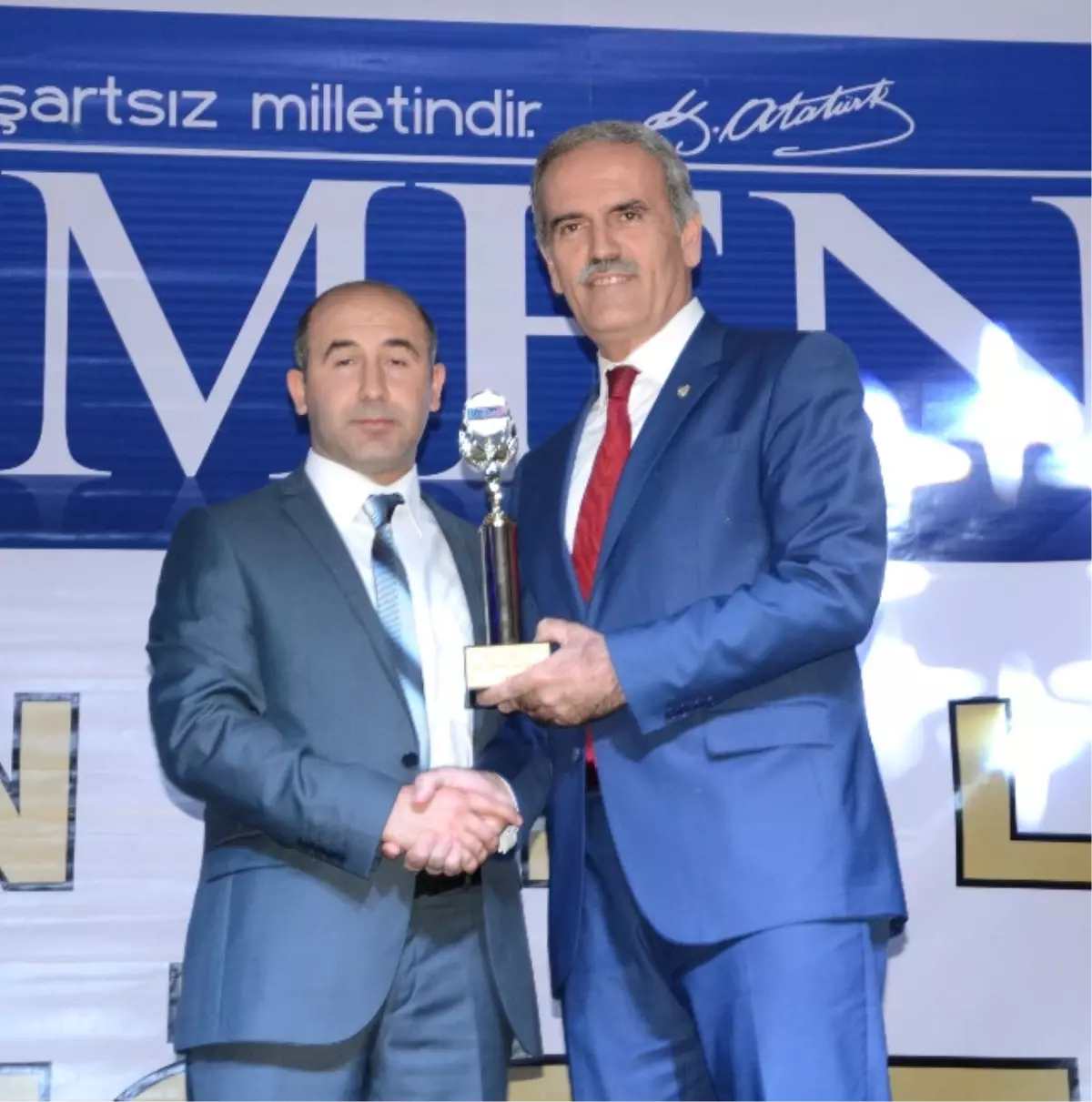 Altepe\'ye Yılın En Başarılı Belediye Başkanı Ödülü