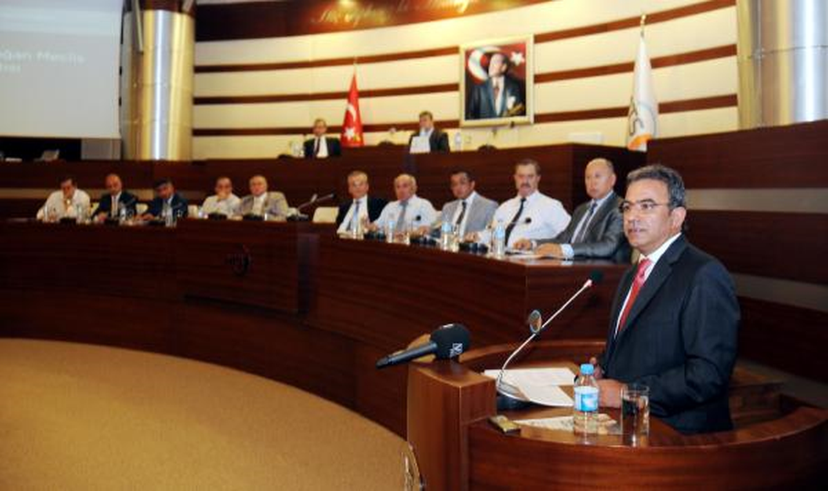 ATSO Başkanı Budak: Demokrasimiz Yara Aldı