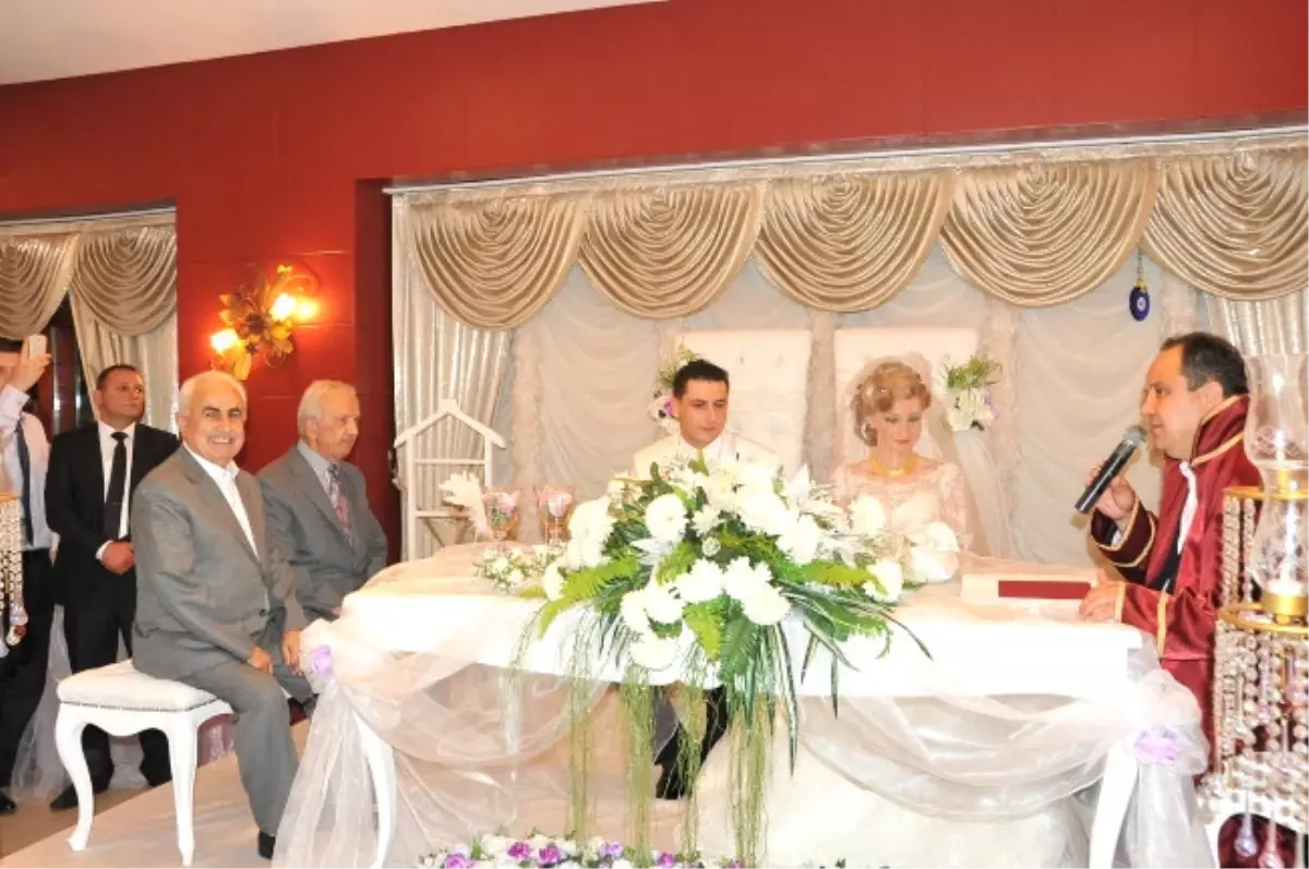 Giresunspor Eski Kalecisi Çakmak\'ın Mutlu Günü