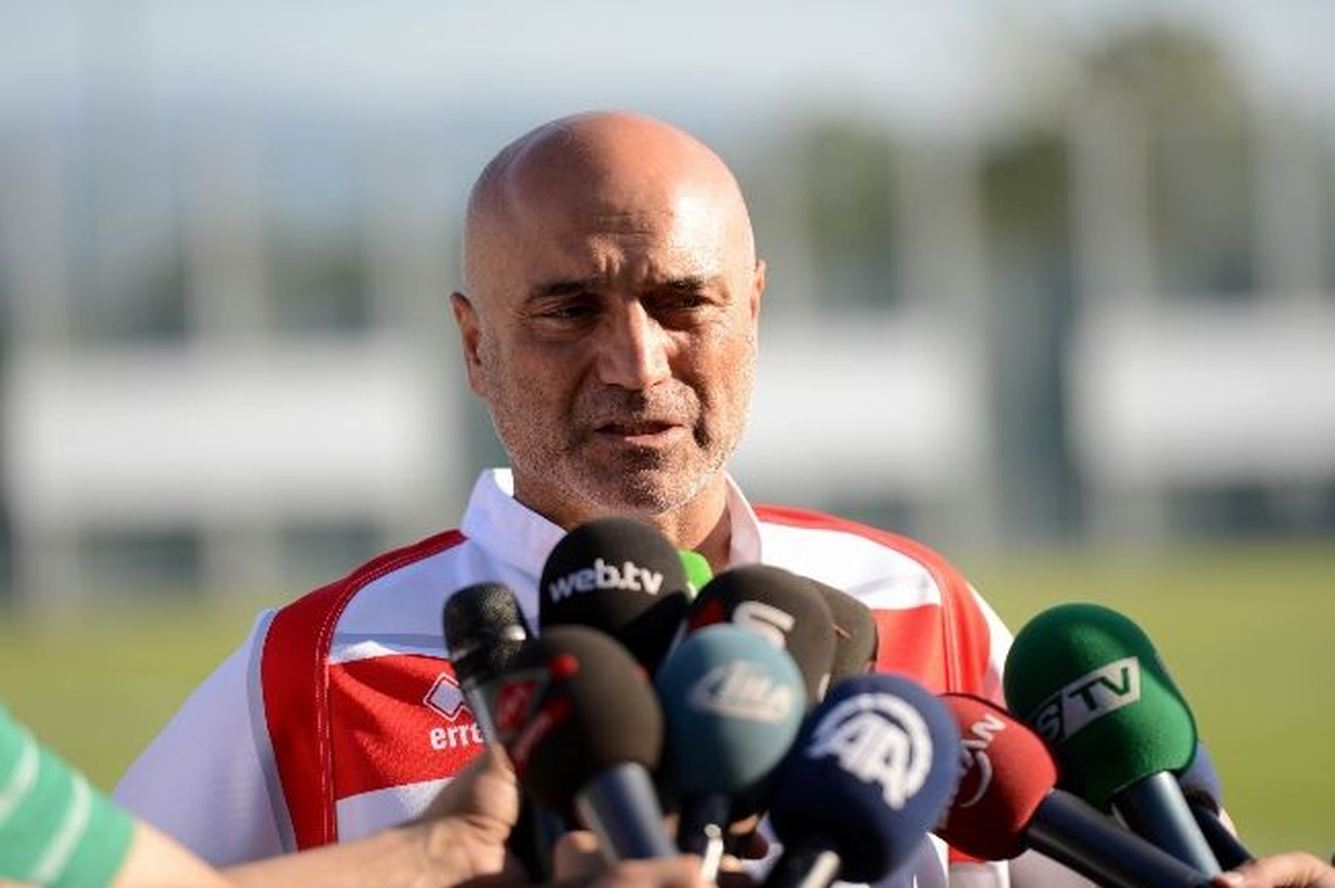 Hikmet Karaman Yıldızları İstiyor
