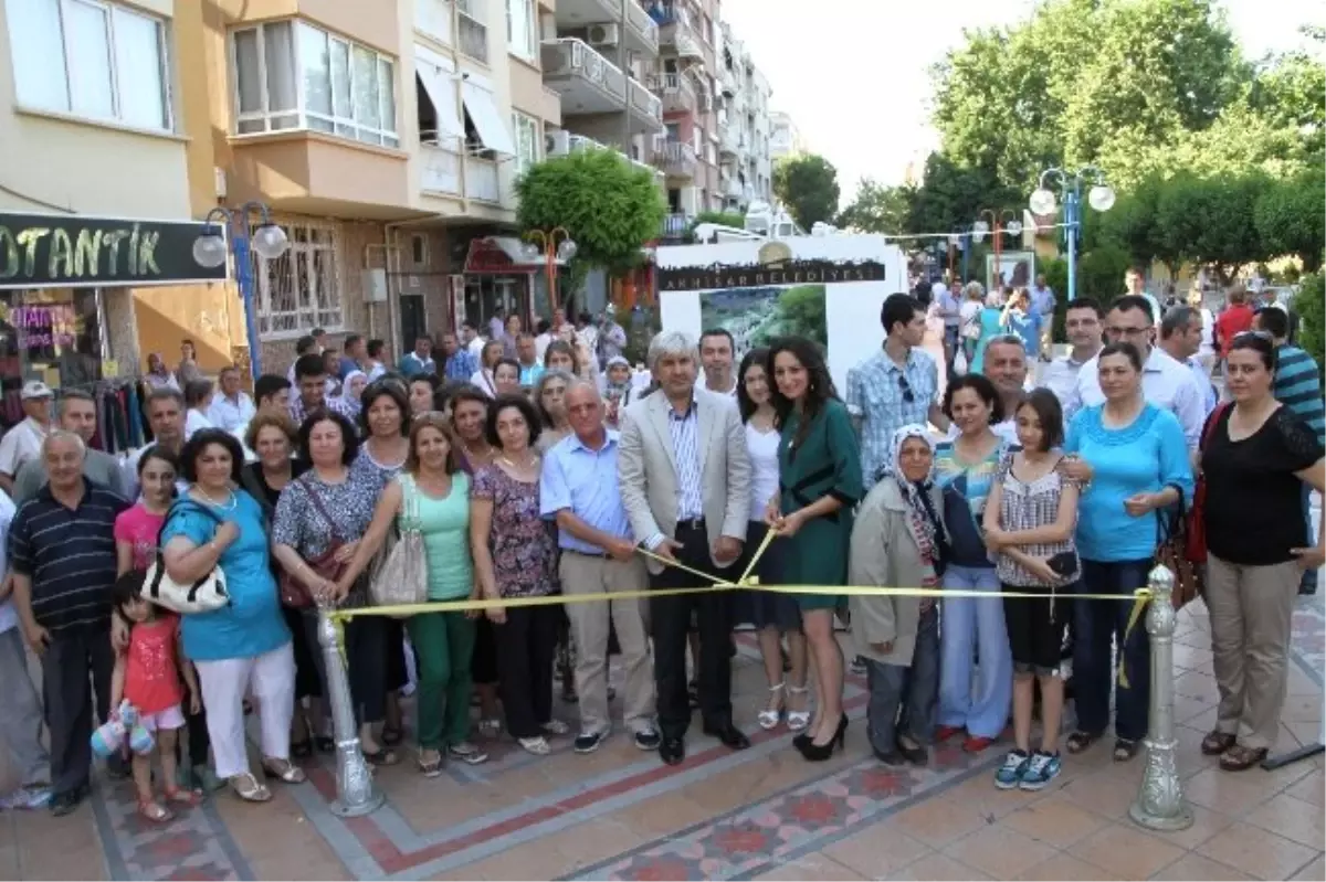 Akhisar Zinde Yaşam Kulübü Fotoğraf Sergisi Açtı