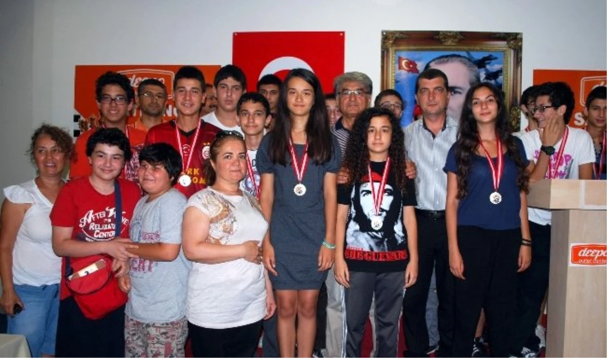 Antalya Yıldızlar Satranç Şampiyonası Sonuçlandı