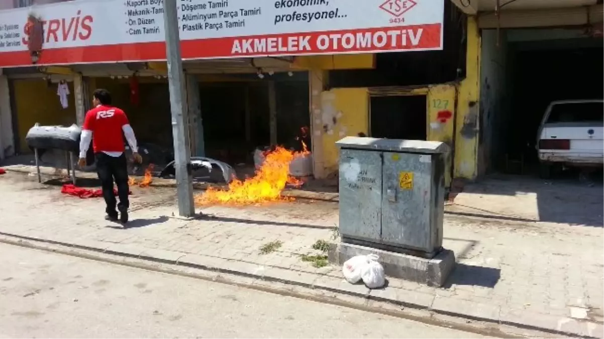 Borç Yüzünden İş Yerini Ateşe Verdi