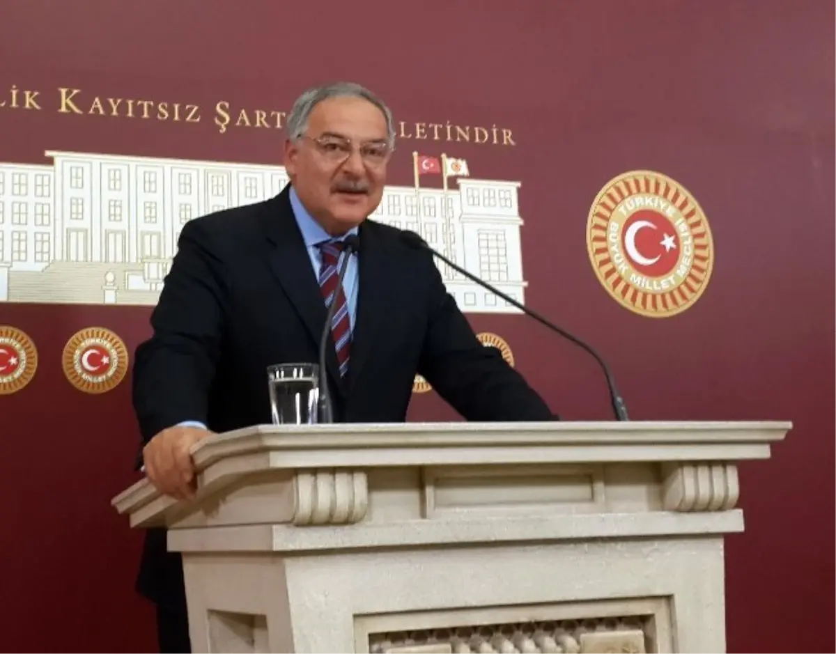 CHP Parti Sözcüsü Haluk Koç\'un Basın Toplantısı