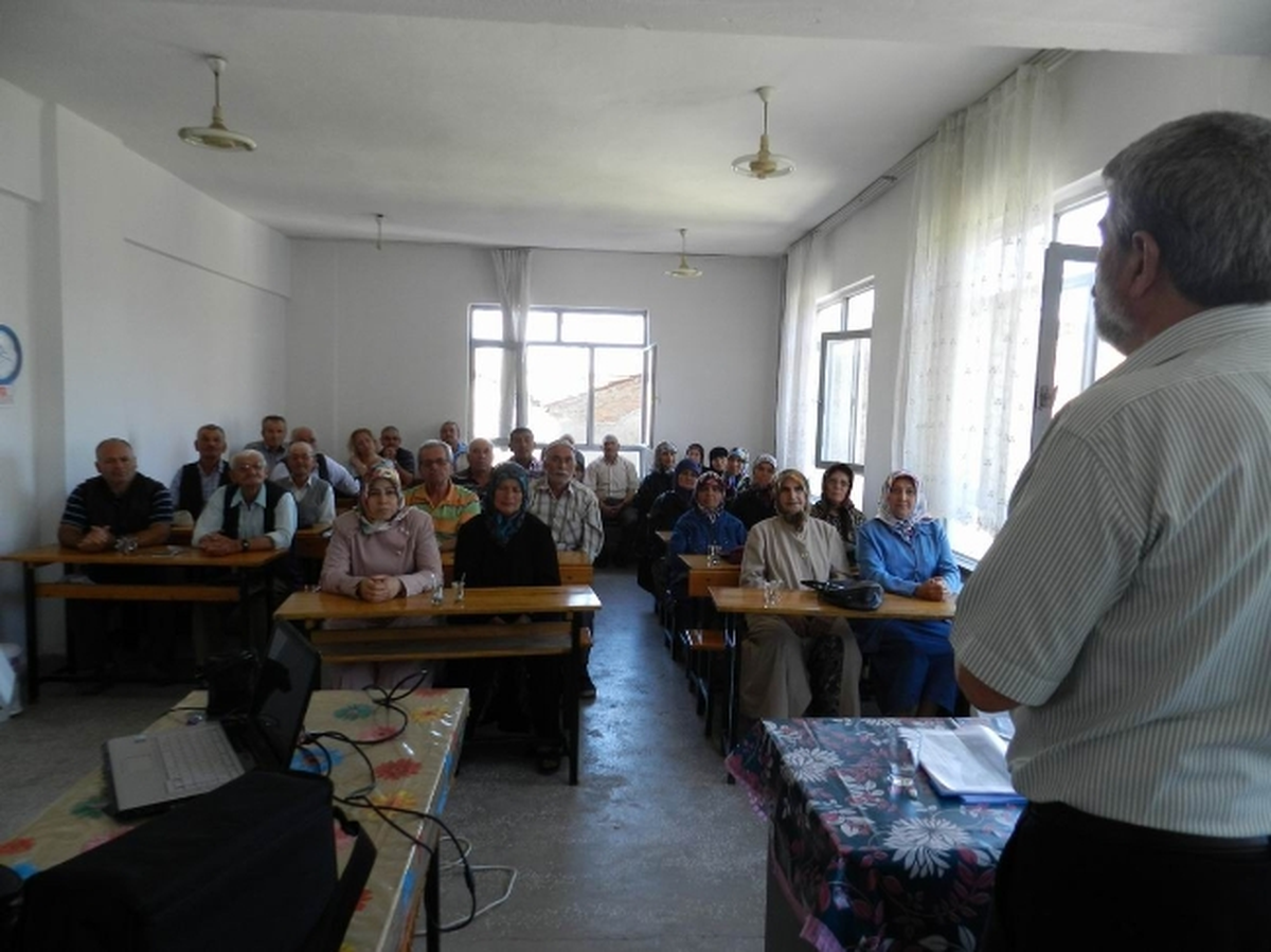 Edremit Müftüsünden Hac Semineri