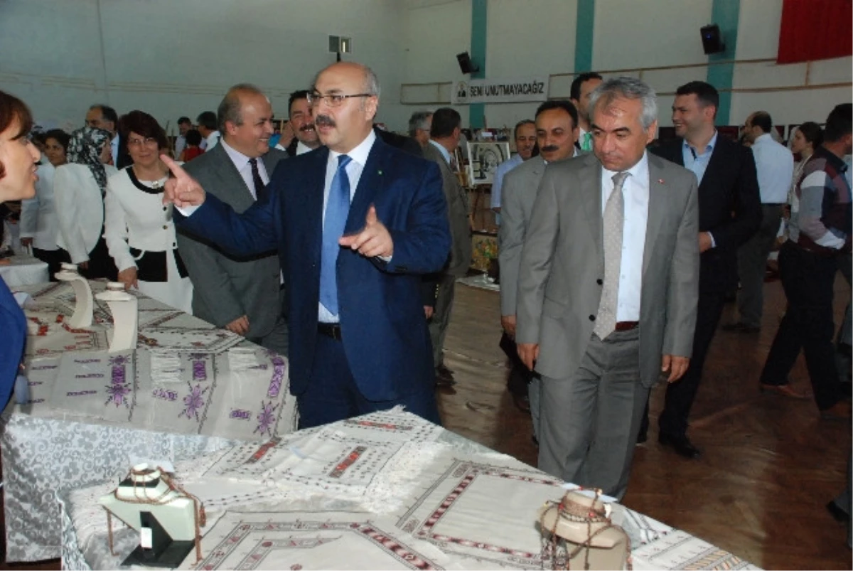 Sinop HEM Yıl Sonu Sergisi Törenle Açıldı