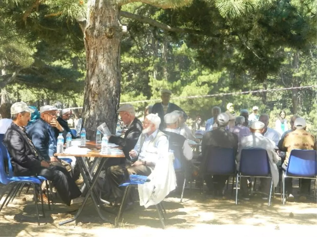 Huzurevi Sakinlerine Piknik Morali