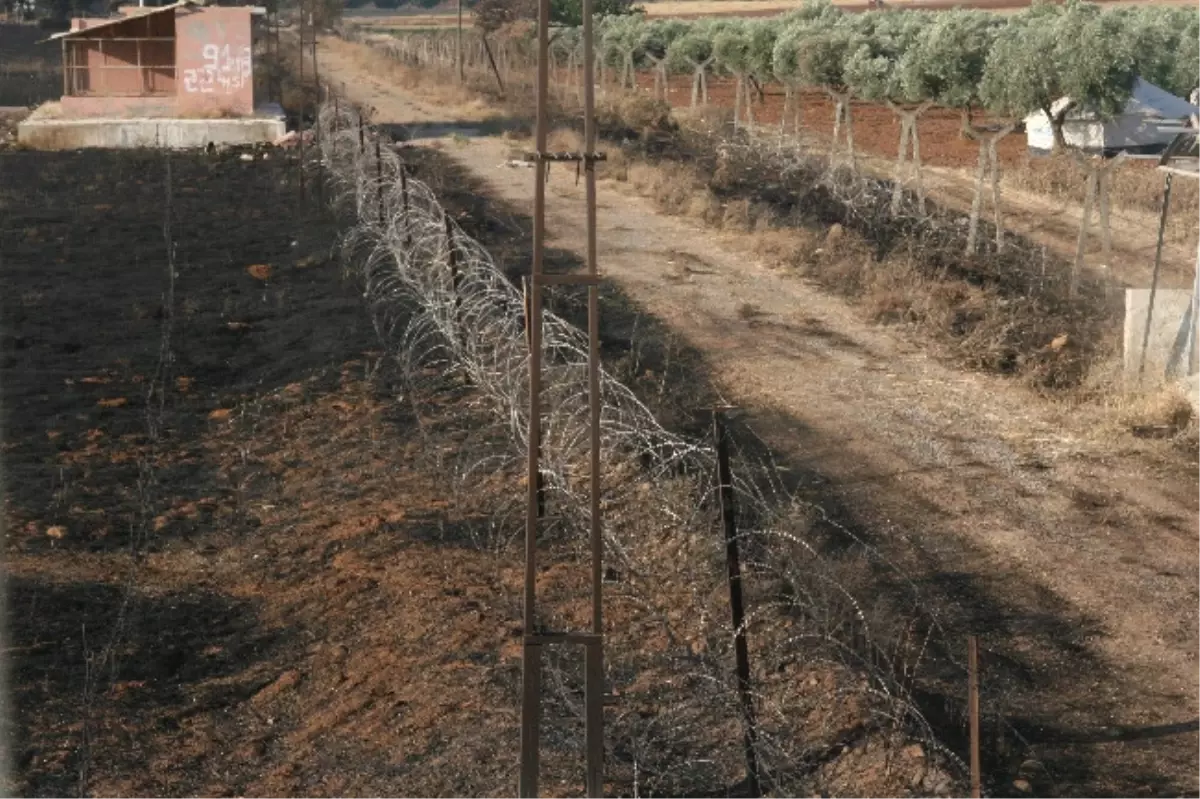 Sınırda Hendekli, Tel Örgülü, Duvarlı Önlem