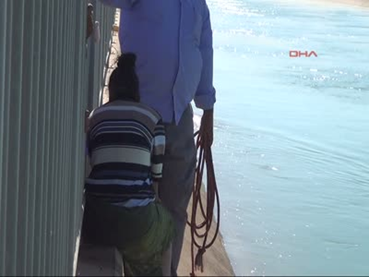 Akıntıya Kapılan Kızı İşçiler Kurtardı