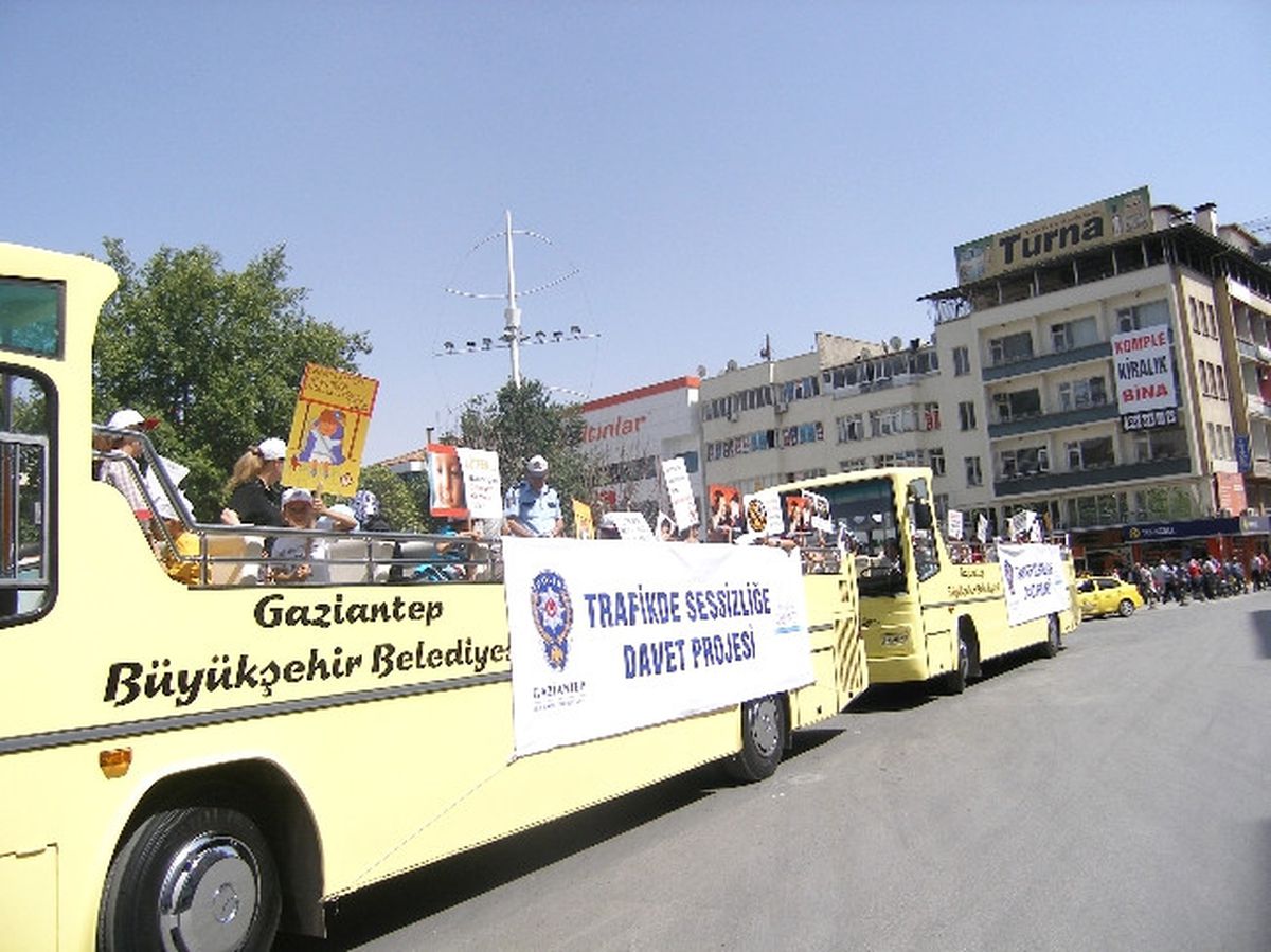 Trafikte Sessizliğe Davet Projesi Devam Ediyor