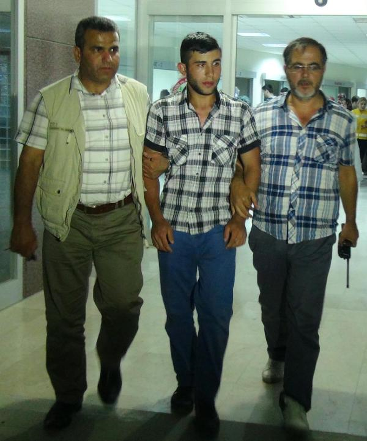 Üvey Ablasından Ayrılmak İsteyen Kişiyi Bıçakladı
