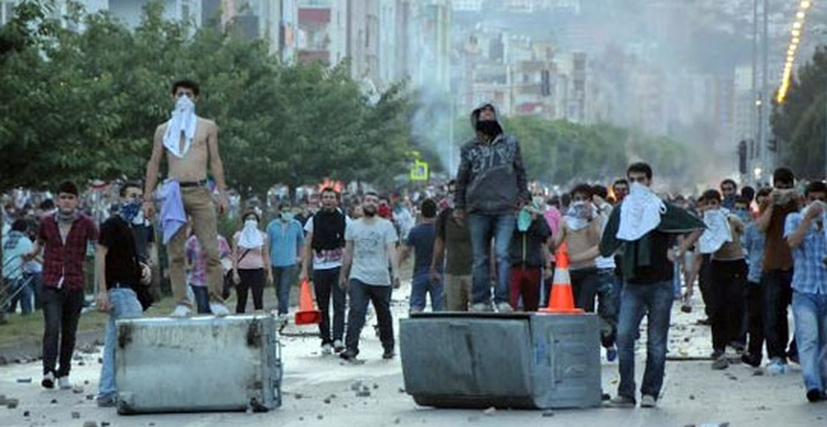 AK Parti\'den, Gezi Parkı Hamlesi