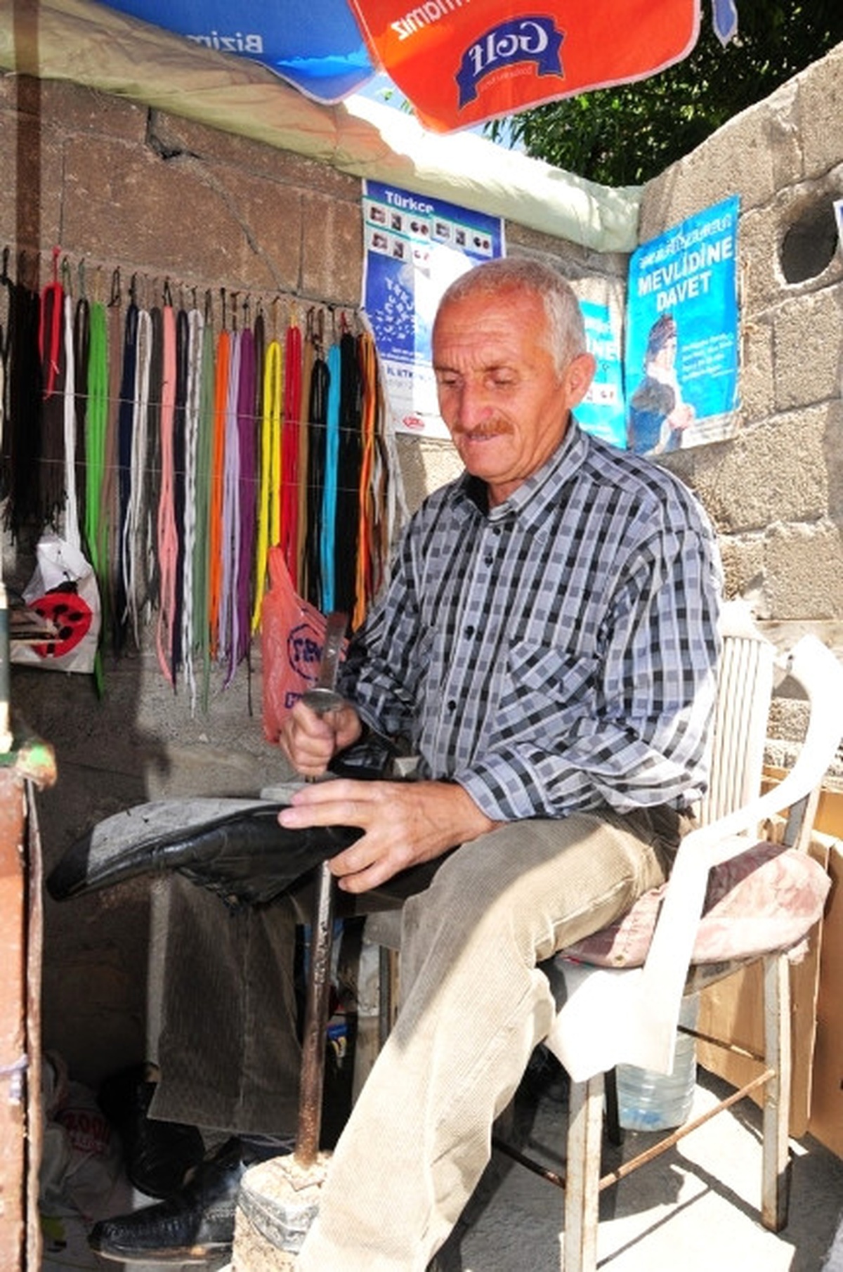 Ayakkabı Tamirciliği Teknolojiye Yenik Düştü
