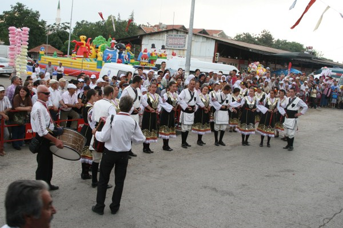 Eşme Kilim Festivali Yarın Başlıyor