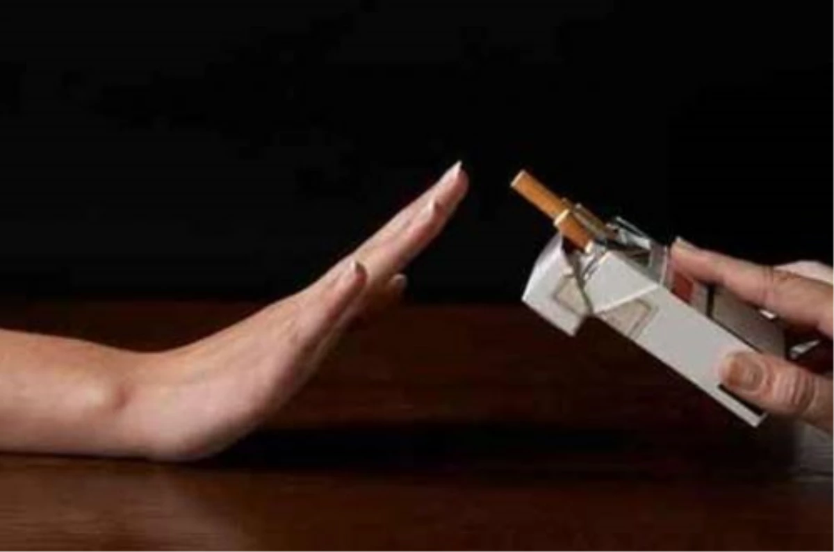 Kadınlar, Kırışıklıklardan, Erkekler Libidonun Azalmasından Korktukları İçin Sigarayı Bırakıyor