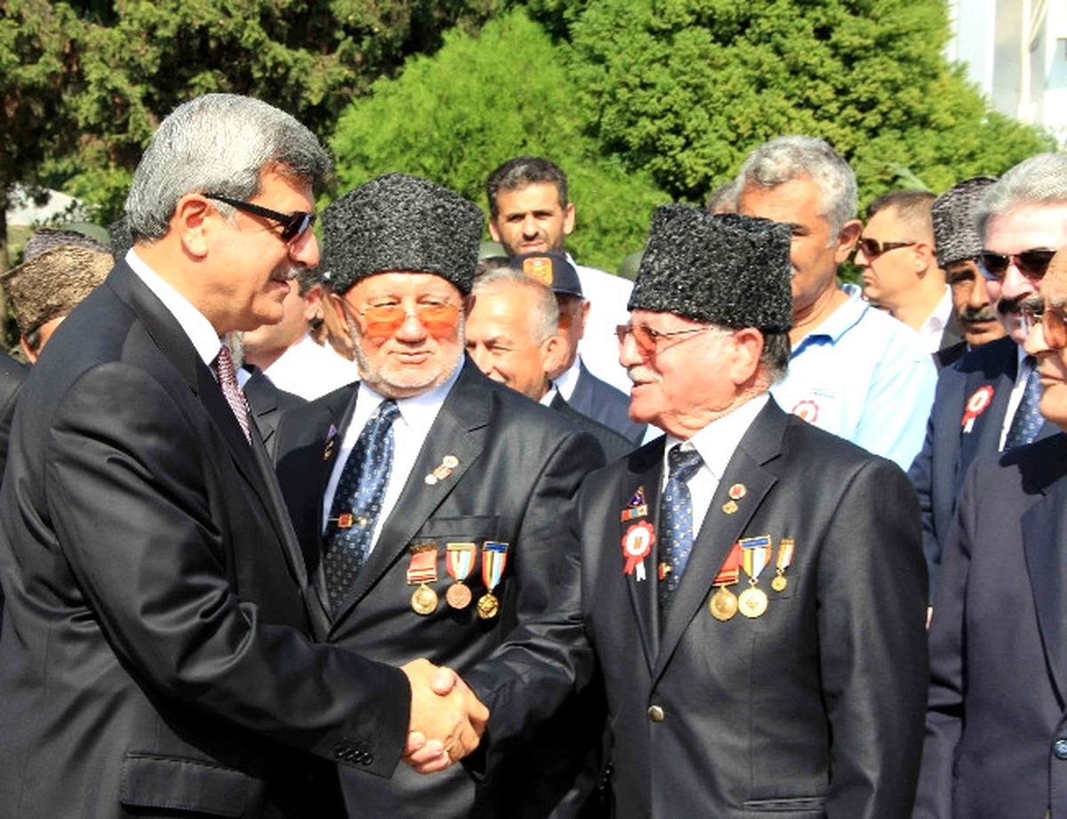 Karaosmanoğlu, İzmit\'in Kurtuluşunu Kutladı
