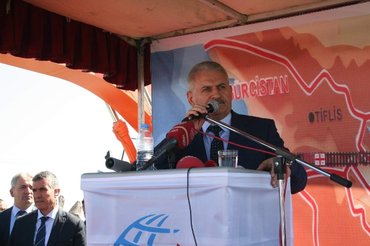 Kars, Kafkaslara ve Avrupa\'ya Açılıyor