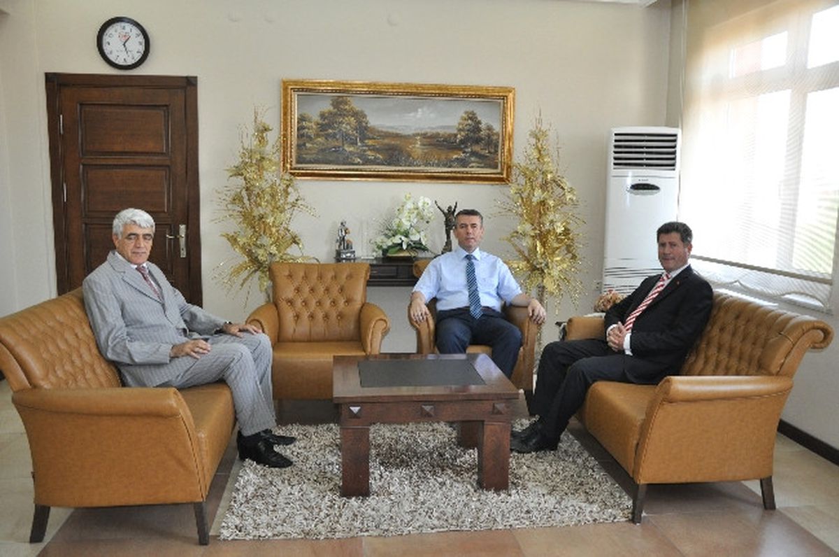 Manisa Emniyet Müdürü Çetin\'den Kırkağaç\'ta Protokol Ziyareti