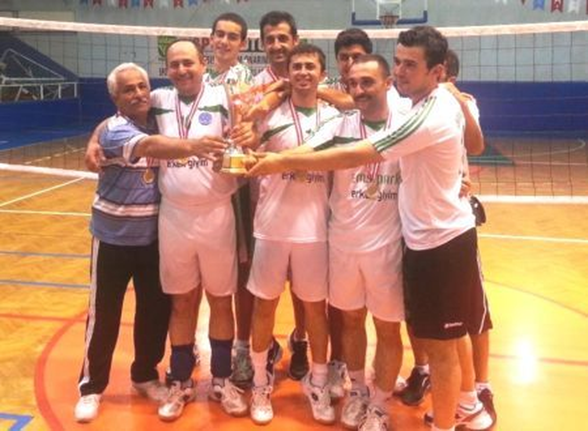 Osmaniye\'de Voleybol Turnuvası