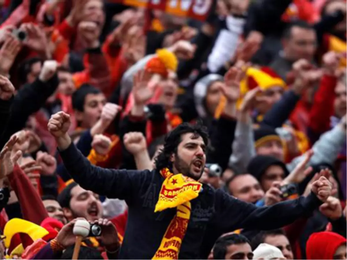 Ultraslan\'dan G.Saray\'a Sert Uyarı!