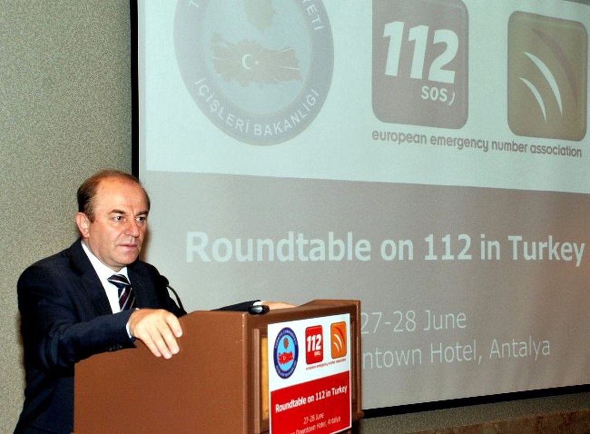 Vali Öztürk 112 Acil Çağrı Semineri\'ne Katıldı