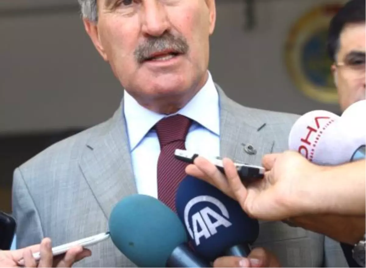 Ertuğrul Günay\'dan "Cami" Mesajı