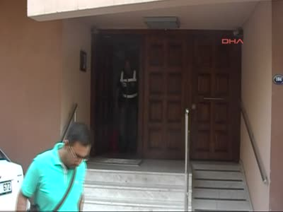 İzmir\'de Tinba Virüsü Şebekesi Çökertildi