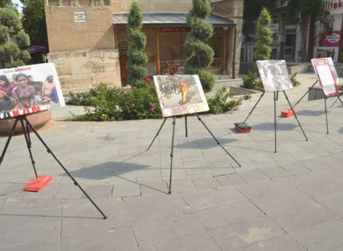 Konya\'da "Arakan ve Mazlum Coğrafyalar" Resim Sergisi